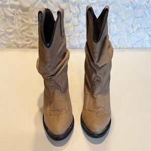 Shyanne Light Brown Ankle Boots